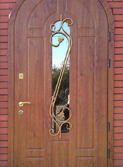 Фото арочной двери с МДФ