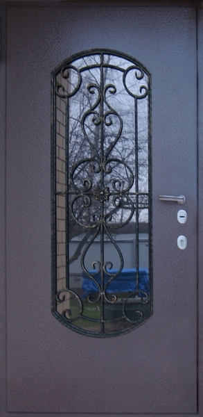 Дверь с ковкой и стеклом KS-038